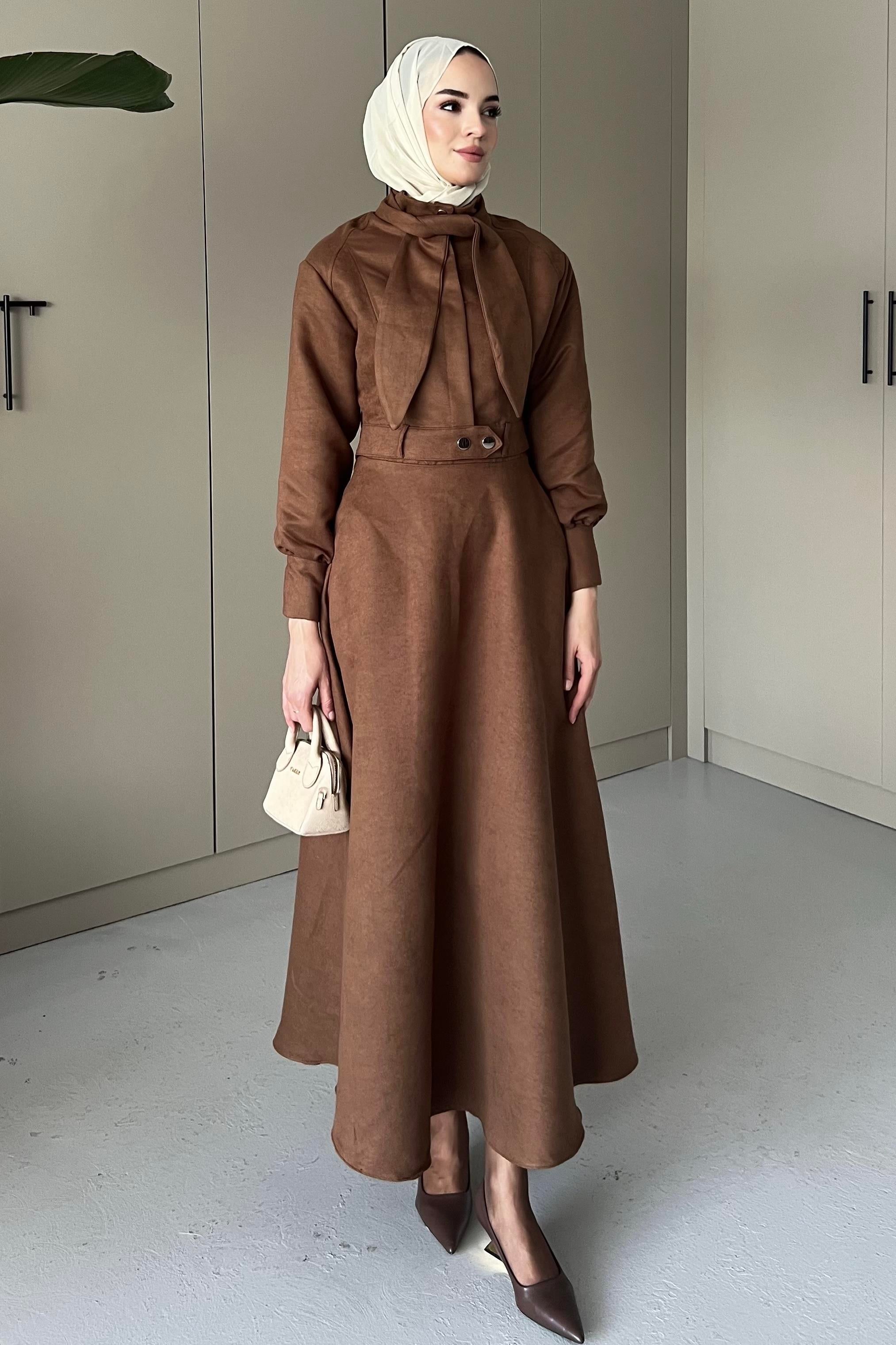 Nubuck Soft Fabric Set with Scarf Detail SK021