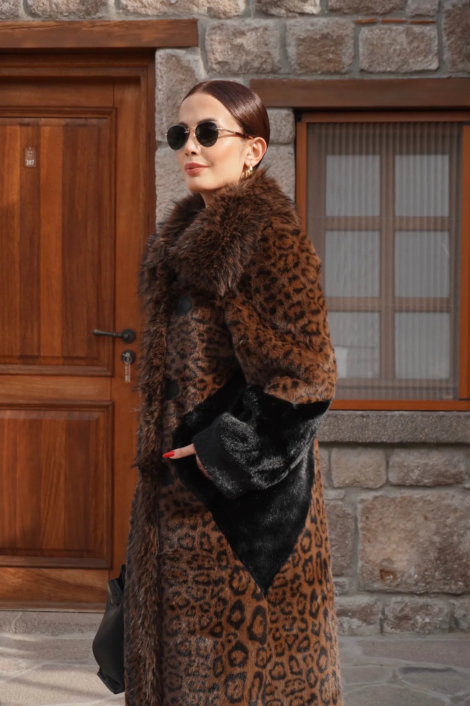 Luxury Leopard Plush Coat with Fur Trim  JK021
