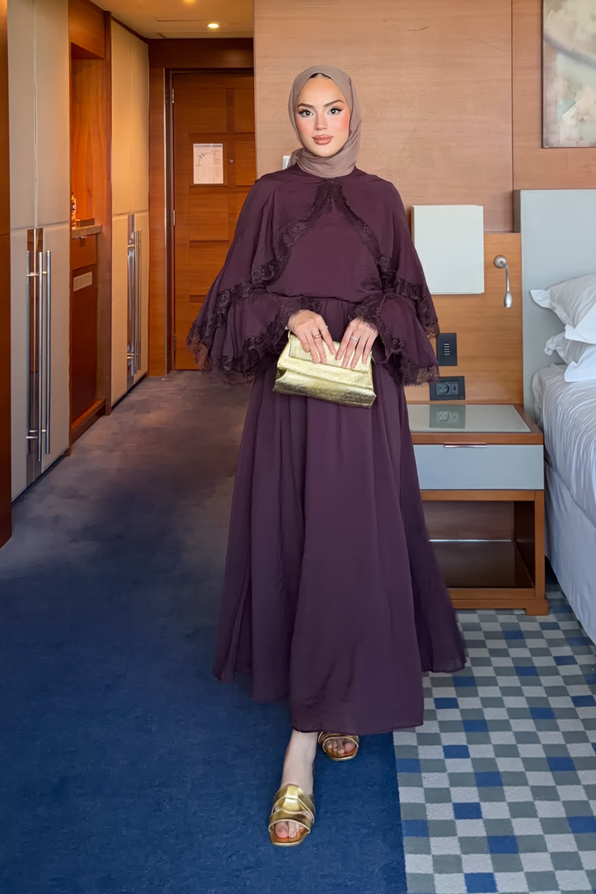 Lace-Trim Tencel Two-Piece Set with Flowing Skirt — Murdum