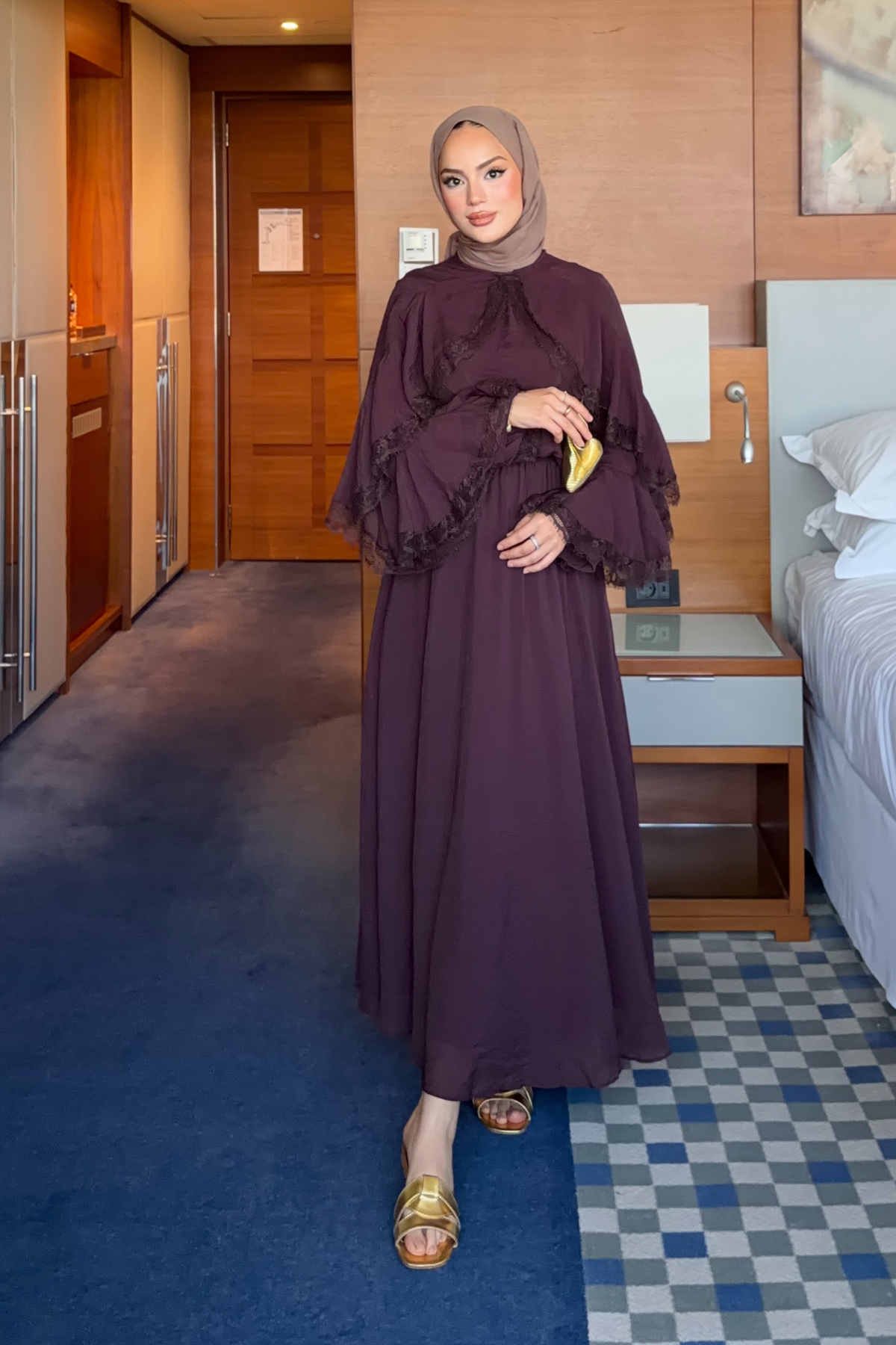 Lace-Trim Tencel Two-Piece Set with Flowing Skirt — Murdum