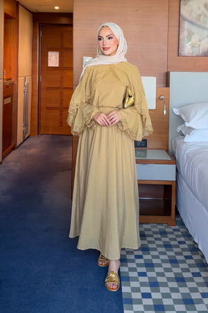 Lace-Trim Tencel Two-Piece Set with Flowing Skirt — Yag Yesili