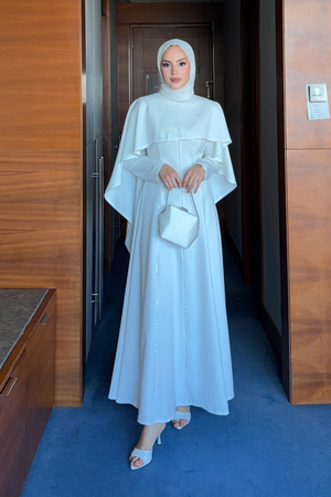 Modest Maxi Crepe Dress with Detachable Cape & Stone Details — Beyaz