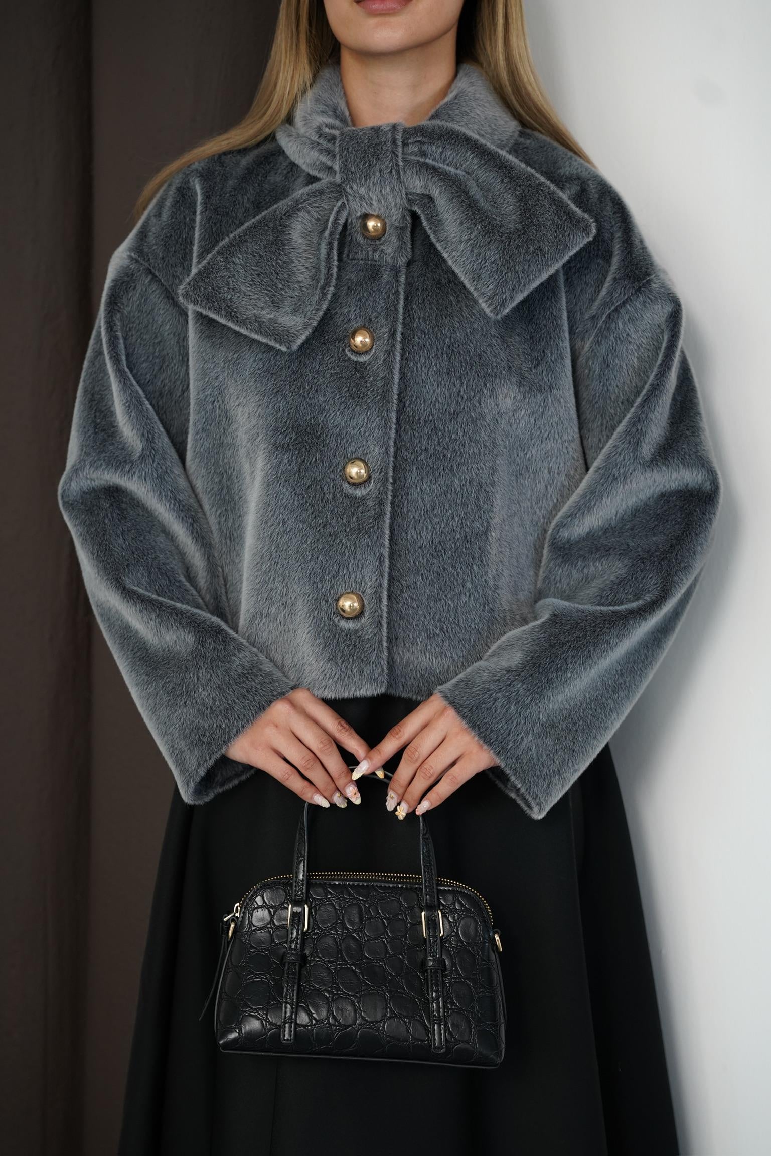 Lyra Premium Fur Coat – Warm & Elegant JK010