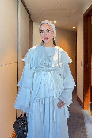 Flowing Crinkle Two-Piece Set with Wide-Leg Trousers — Beyaz