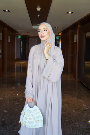 Flowing Chiffon Abaya with Matching Shawl and Belt — Vizon