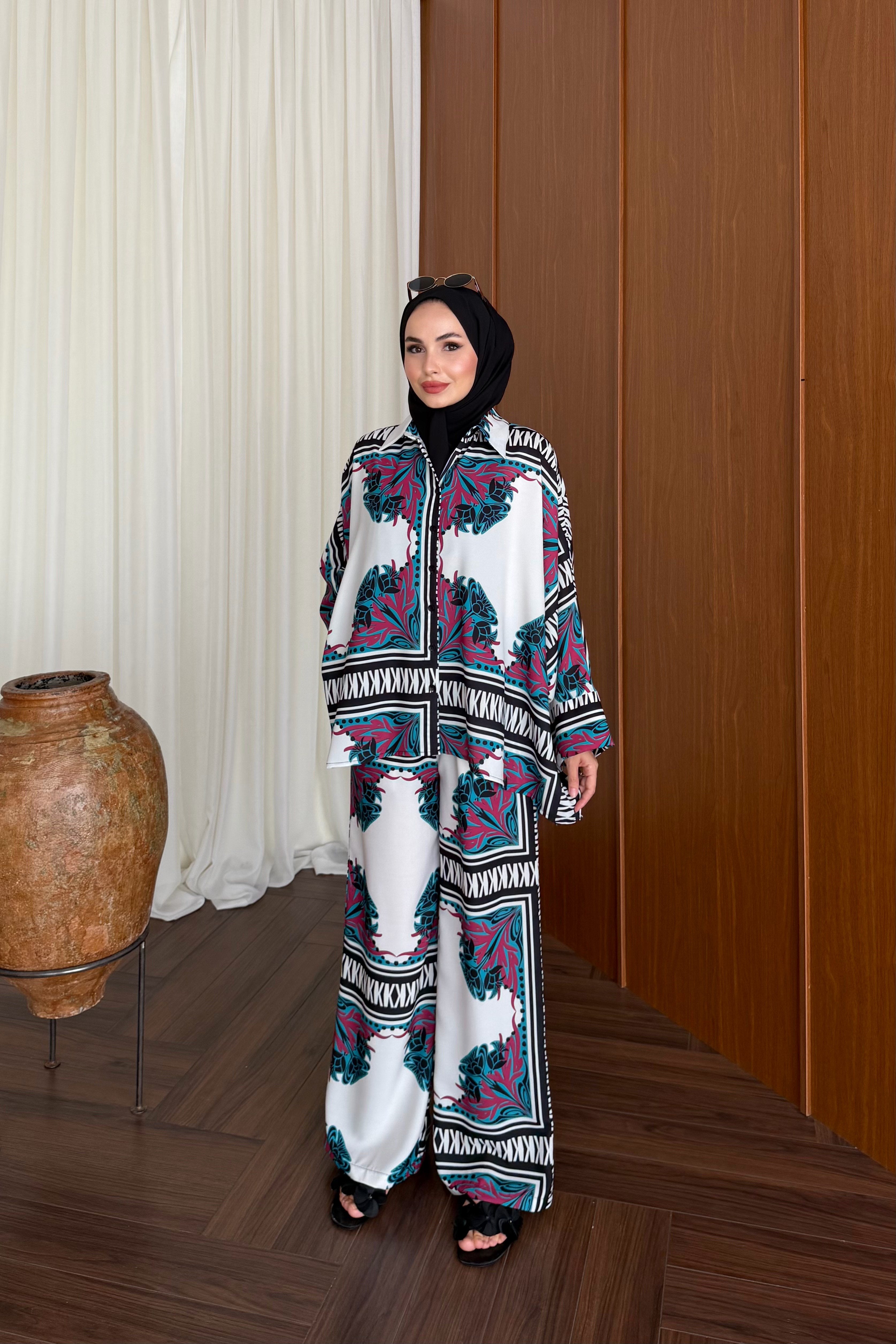 Patterned Batwing Sleeve Satin Trousers Set