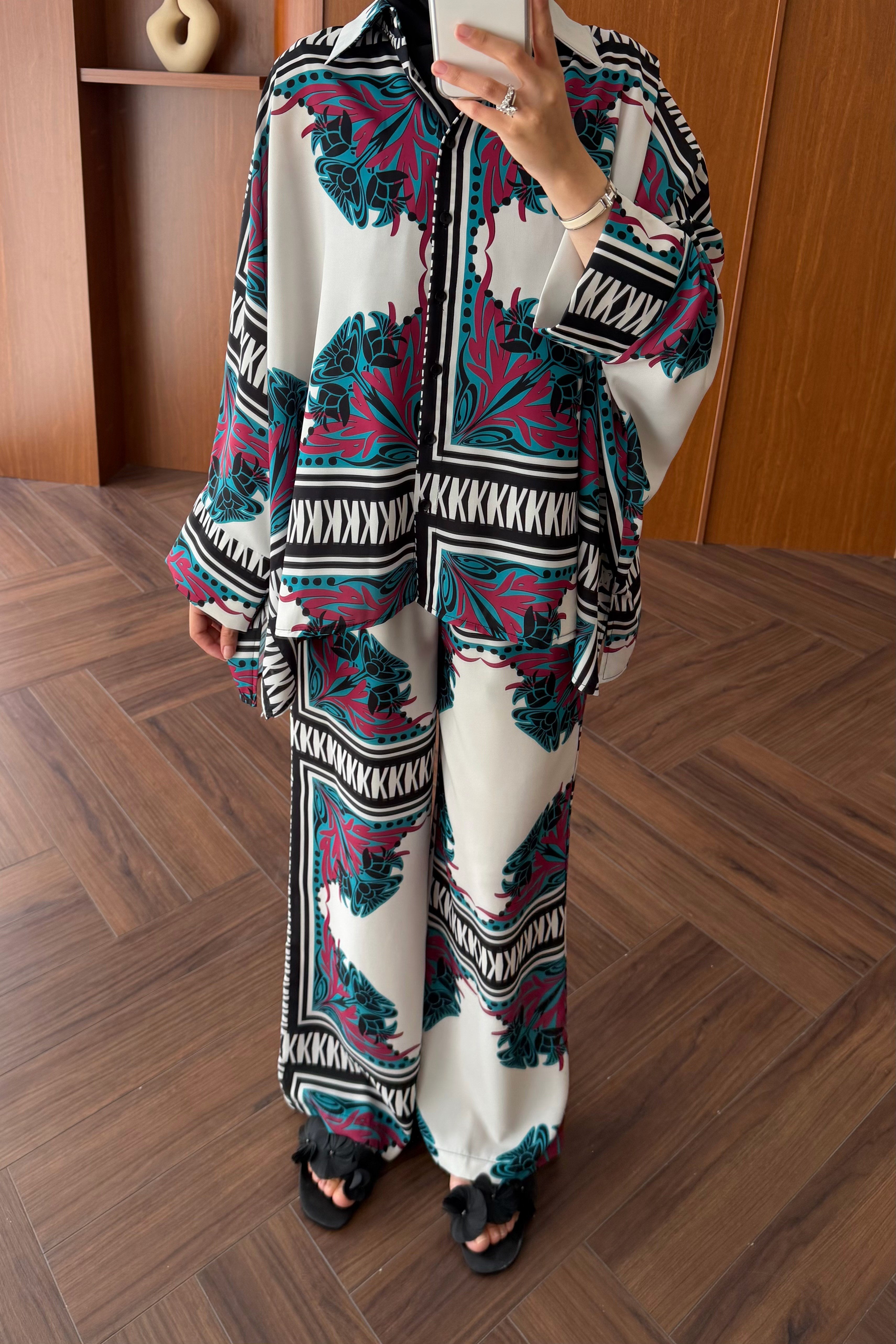 Patterned Batwing Sleeve Satin Trousers Set