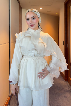 Flowing Chiffon Blouse & Wide-Leg Trousers Two-Piece Set — Ekru