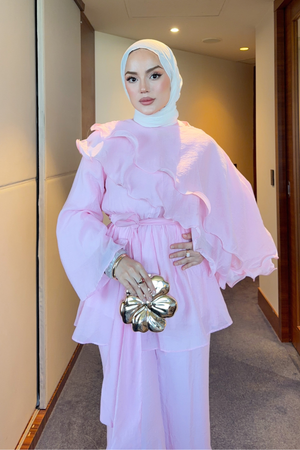 Flowing Chiffon Blouse & Wide-Leg Trousers Two-Piece Set — Pembe