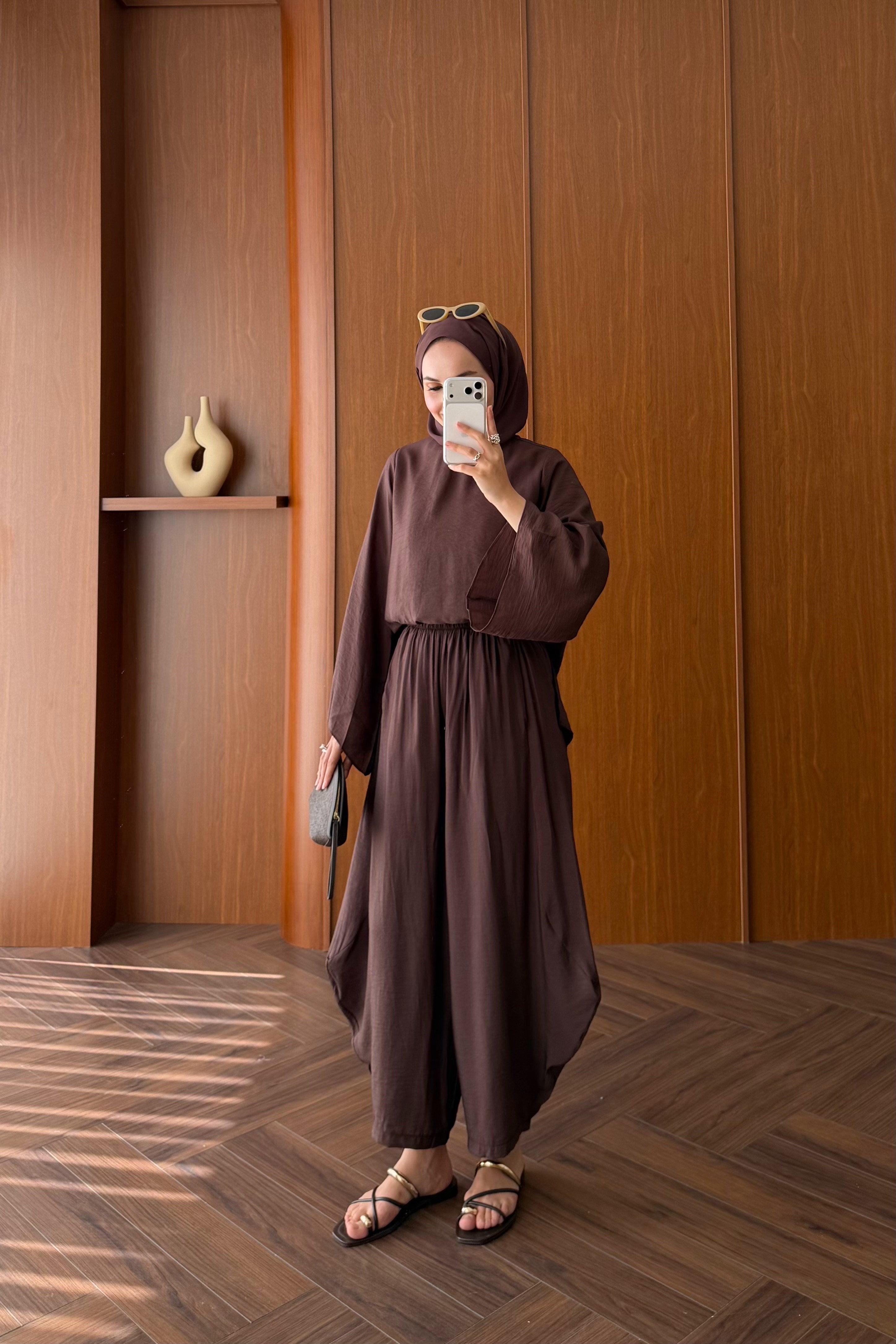 Relaxed Harem Pant Set with Wide Sleeves — KAHVE