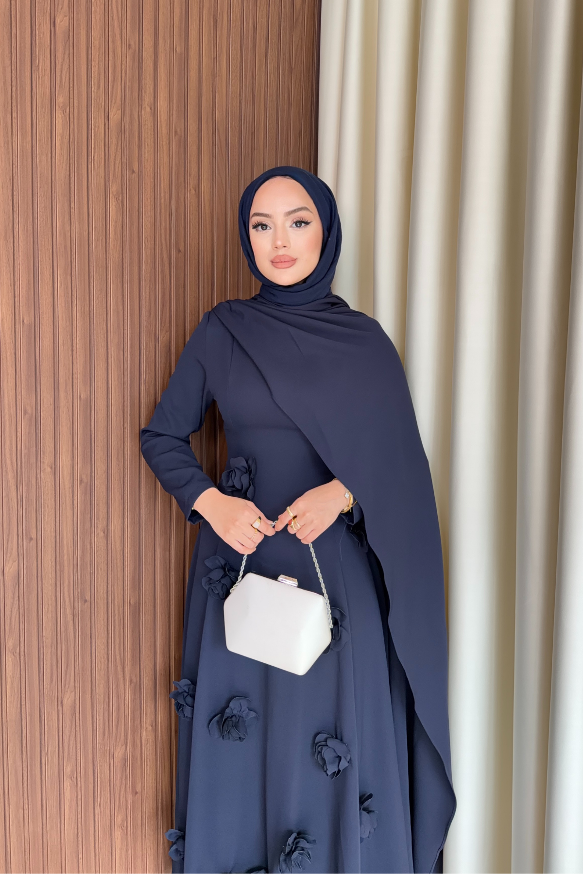 Elegant Long Sleeve Evening Dress with Detachable Roses — Lacivert