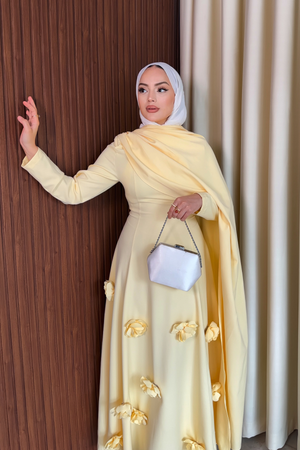 Elegant Long Sleeve Evening Dress with Detachable Roses — Sari