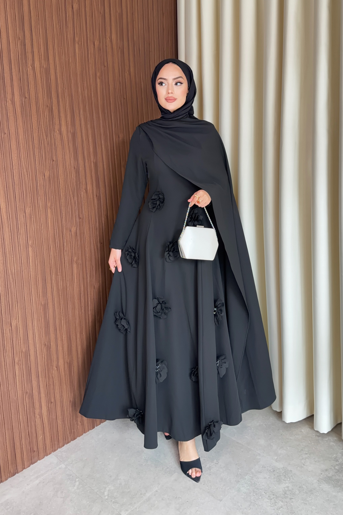 Elegant Long Sleeve Evening Dress with Detachable Roses — Siyah