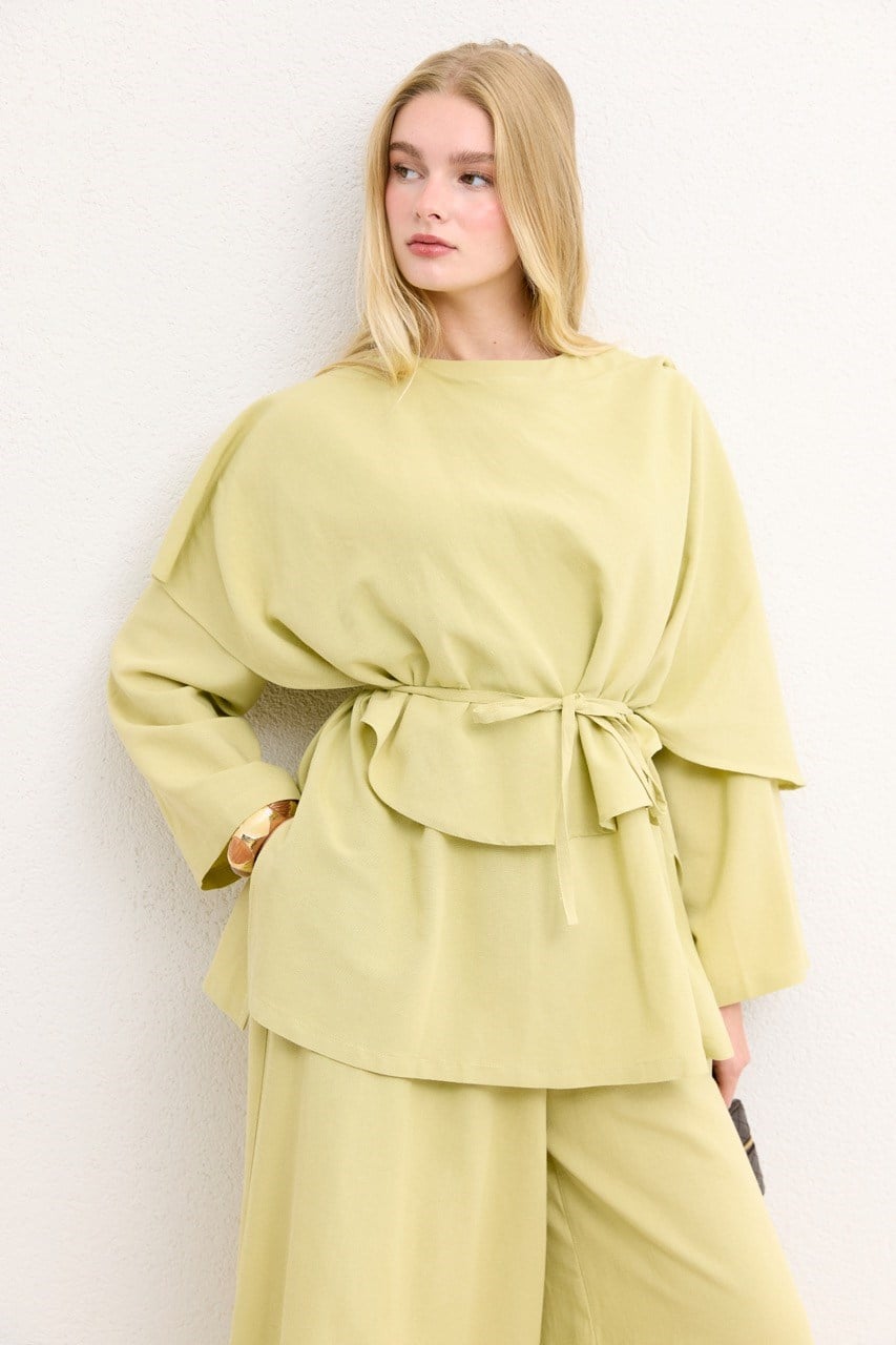 Relaxed Two-Piece Set: Cape Tunic & Wide Trousers — Yağ Yeşili