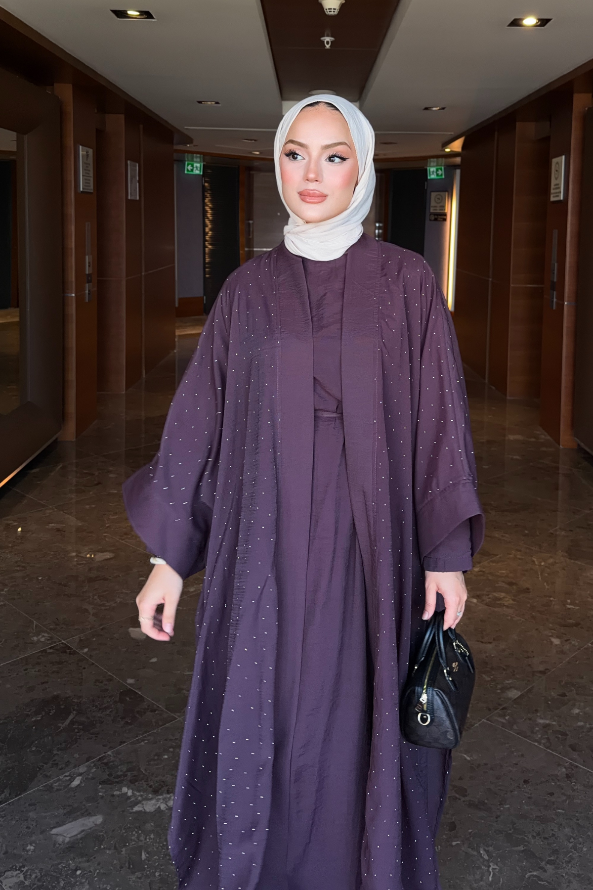 Modest Flowing Abaya Set with Subtle Embellishments — Murdum
