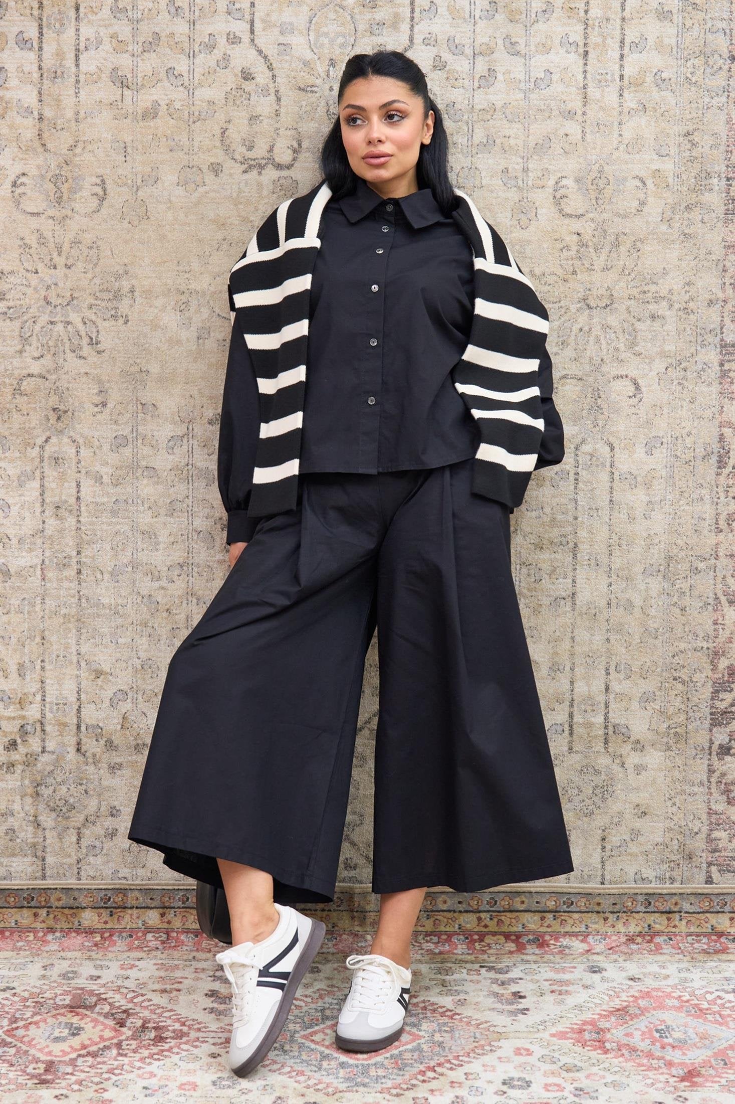  (PT002)طقم قميص وبنطال بوبلين كحلي – 100% قطن