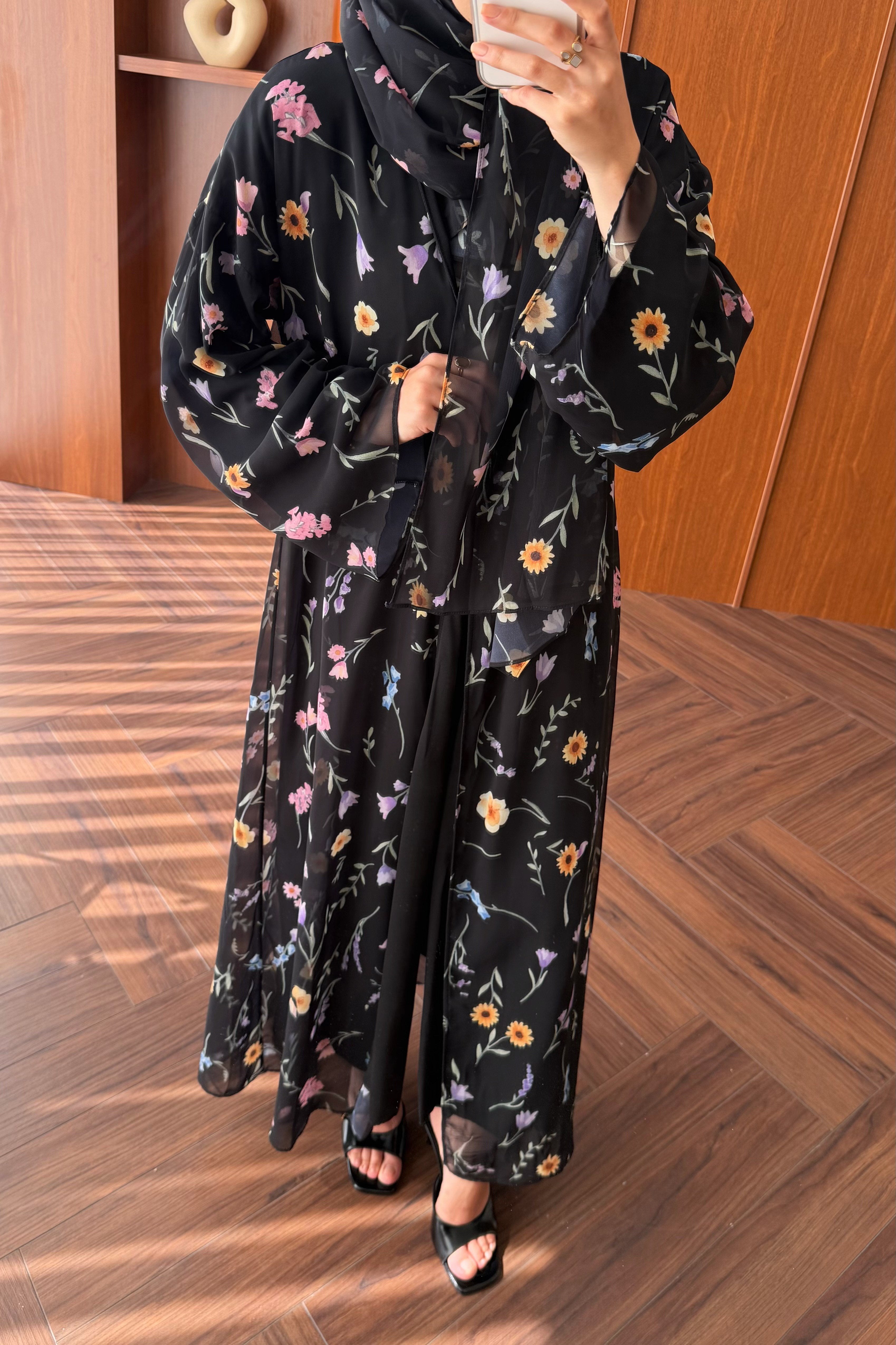 Lined Chiffon Abaya Set with Floral Pattern & Matching Shawl — SİYAH