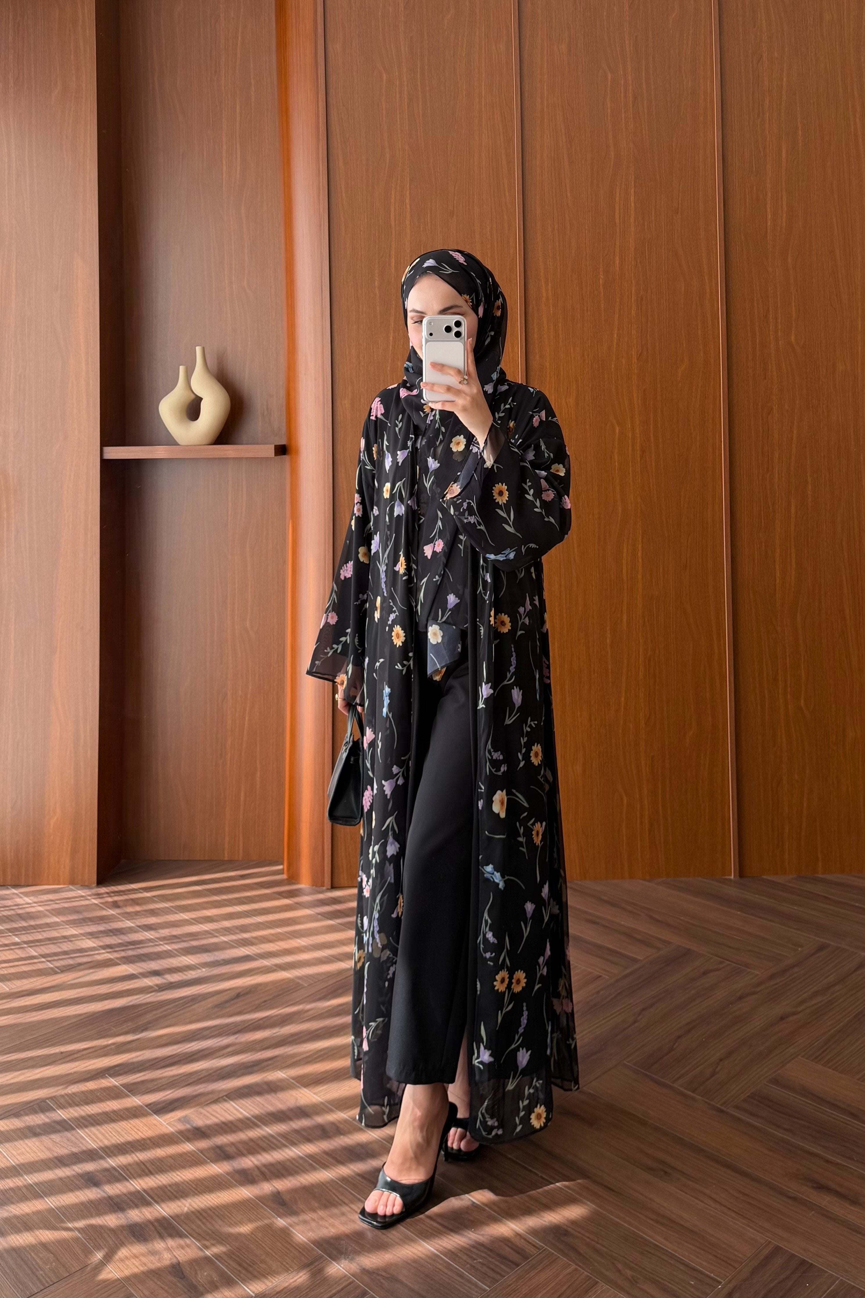 Lined Chiffon Abaya Set with Floral Pattern & Matching Shawl — SİYAH