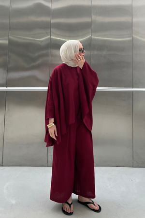 Relaxed Batwing Linen Top & Wide-Leg Trousers Set — Bordo