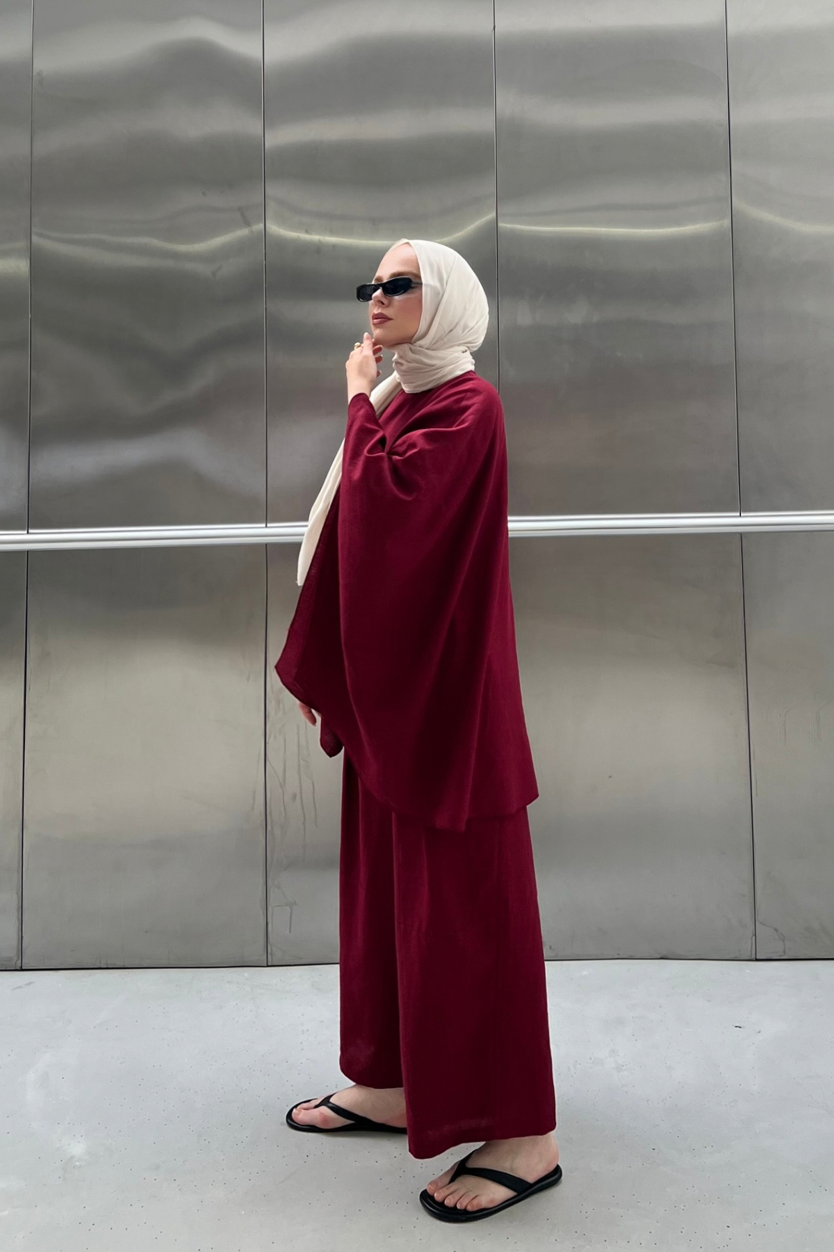 Relaxed Batwing Linen Top & Wide-Leg Trousers Set — Bordo
