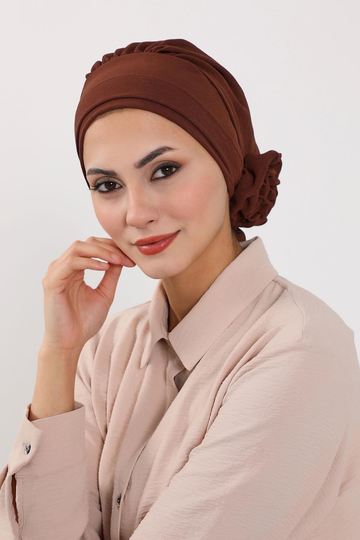 Ready-to-Wear Aerobin Turban with Rosette Detail